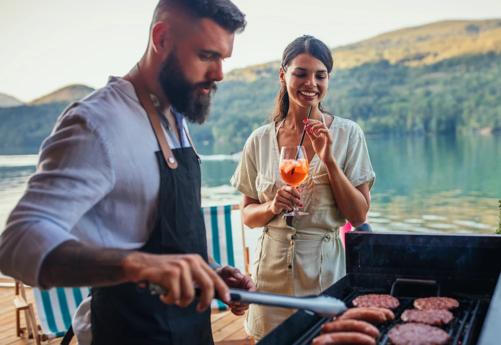 small barbecue grill